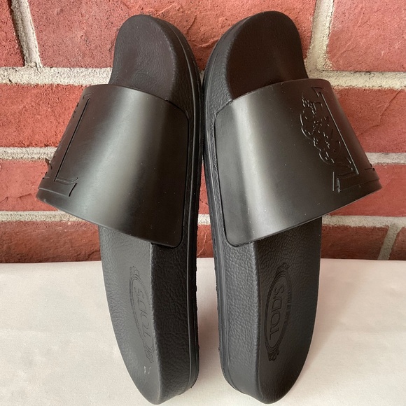 Tod’s Logo Embossed Rubber Fascia T Leone Black Rubber Men’s Sliders Size 8 main image 4